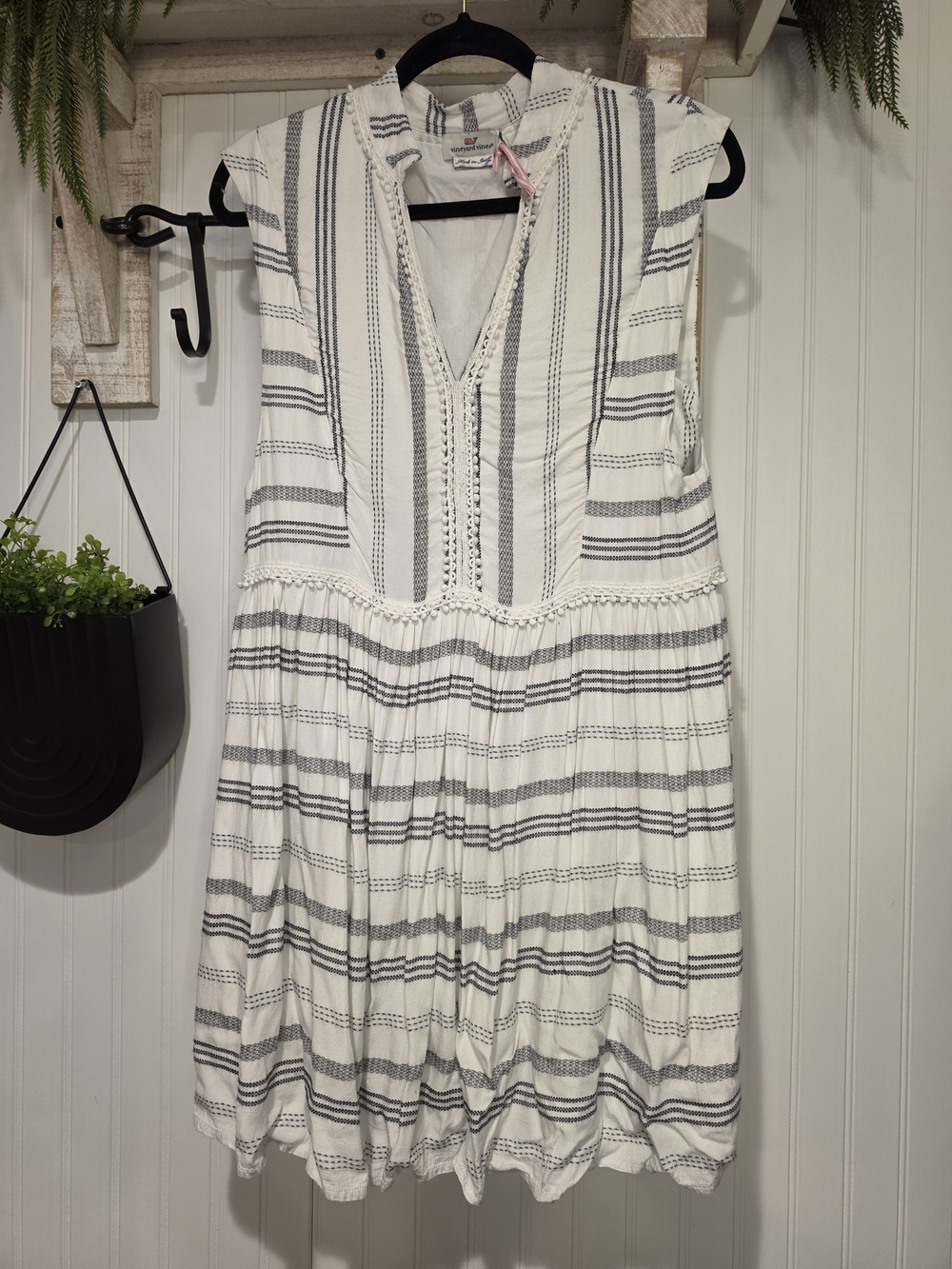 Vineyard Vines White Mini Dress with Gray Stripe Detail
